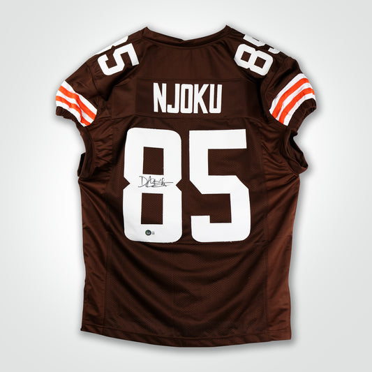 David Njoku Signed Jersey - The Real Autograph