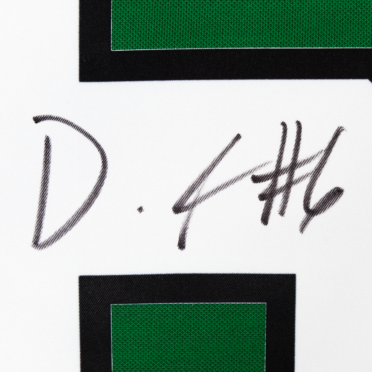 Devonta Smith Signed Eagles Nike Limited Jersey