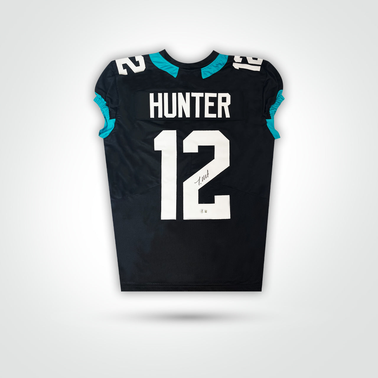 Travis Hunter Signed Jersey - The Real Autograph