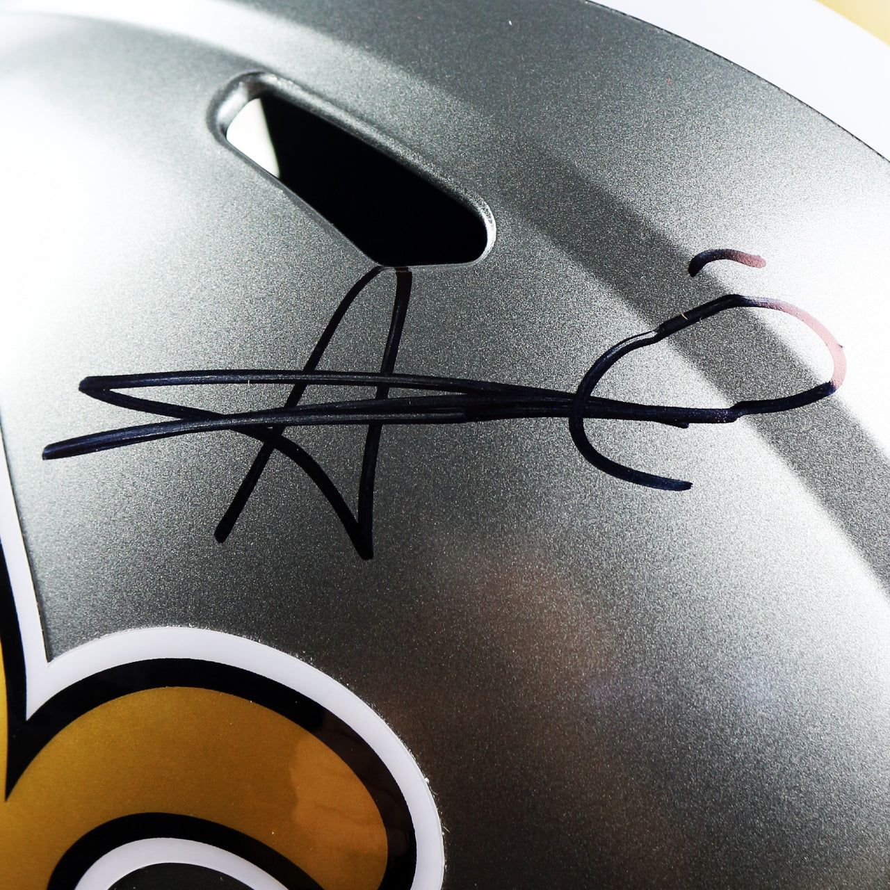 Alvin Kamara Signed Saints Flash Speed Full Size Replica Helmet