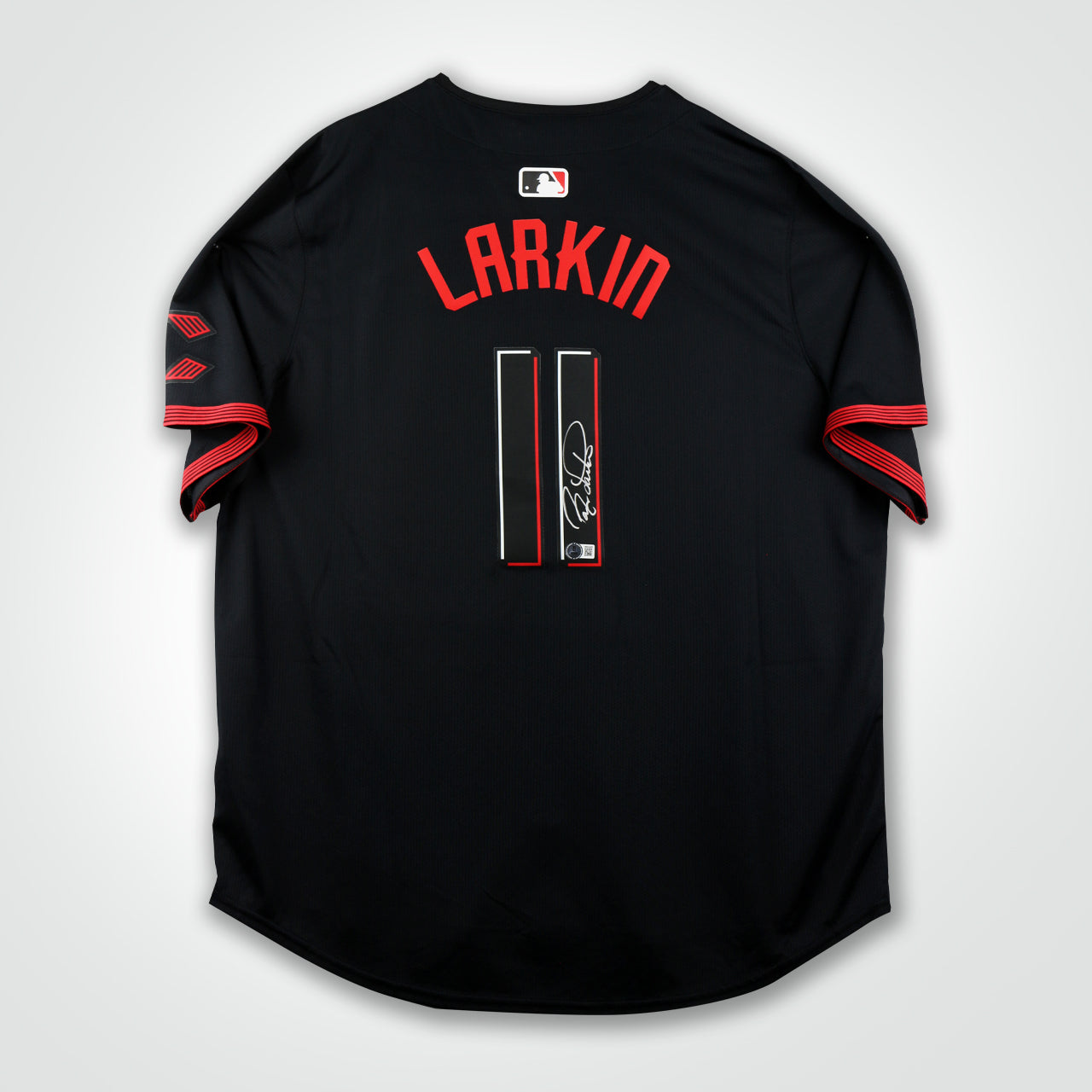Barry Larkin Signed Reds Nike City Connect Limited Jersey