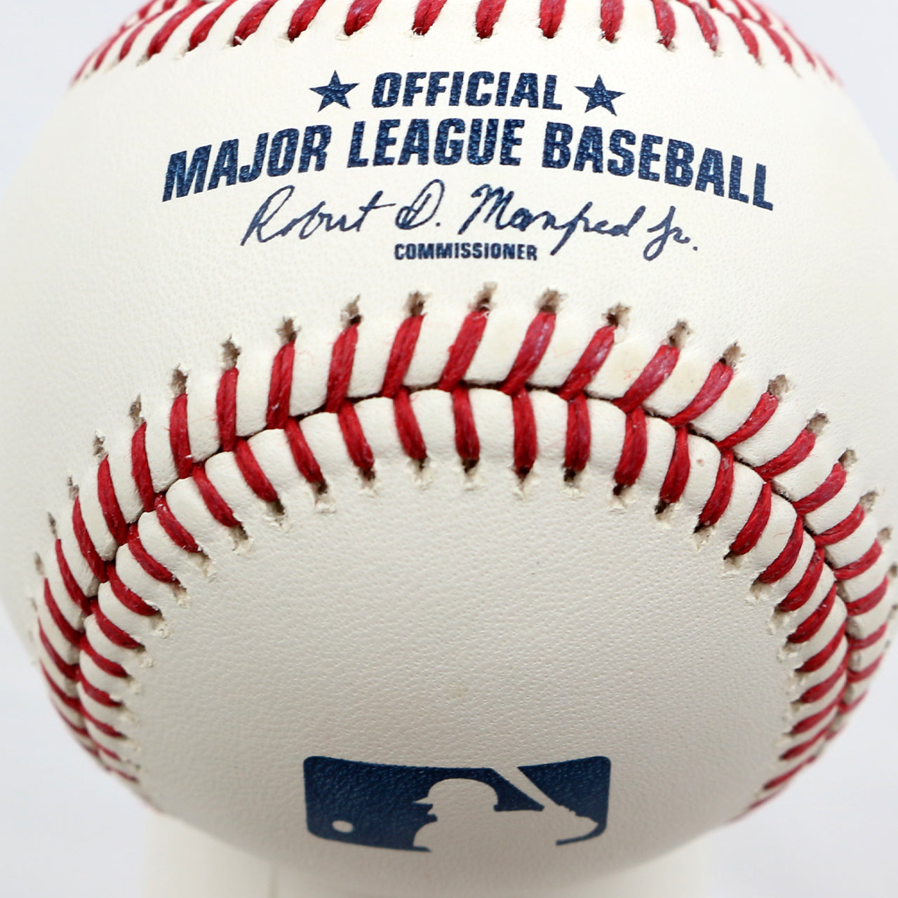 Bernie Williams Signed Official MLB Baseball