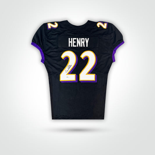Derrick Henry Signed Jersey - The Real Autograph