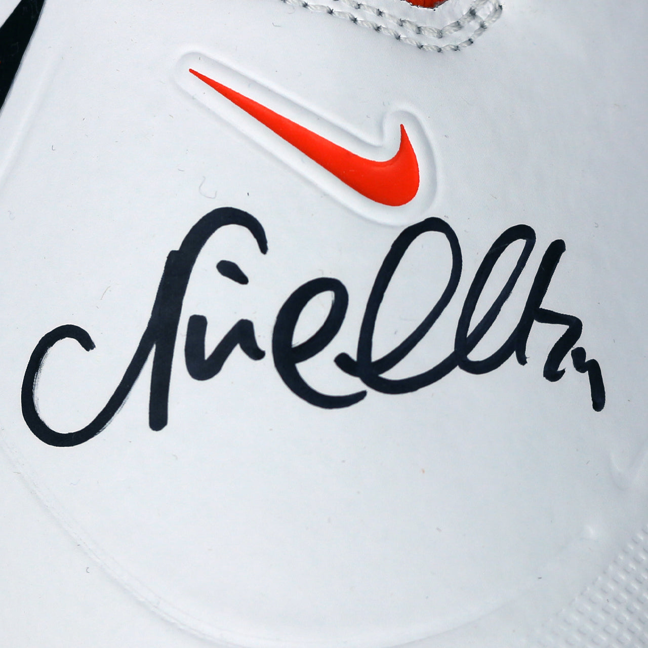 Nick Chubb Signed Nike Cleat